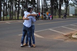 Los liberados son recibidos en su tierra