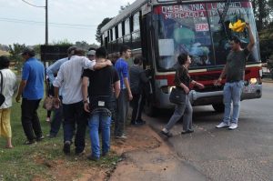 Los liberados son recibidos en su tierra