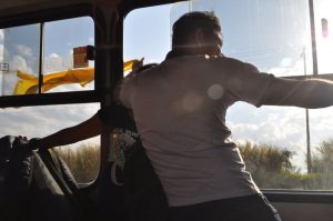 Los liberados son recibidos en su tierra