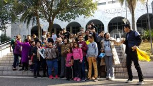 Los liberados son recibidos en su tierra